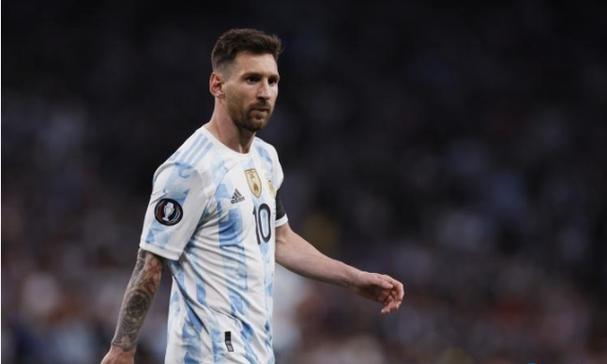 成都一市民在兴隆湖边发现化石，地质专家回应